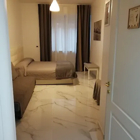 Casa Nizza Oda ve Kahvaltı