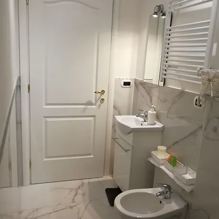 Casa Nizza Oda ve Kahvaltı 4*