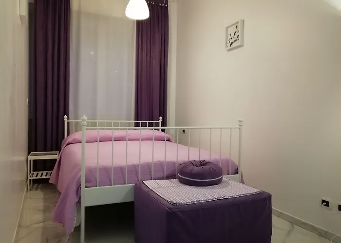לינה וארוחת בוקר Casa Nizza 4*